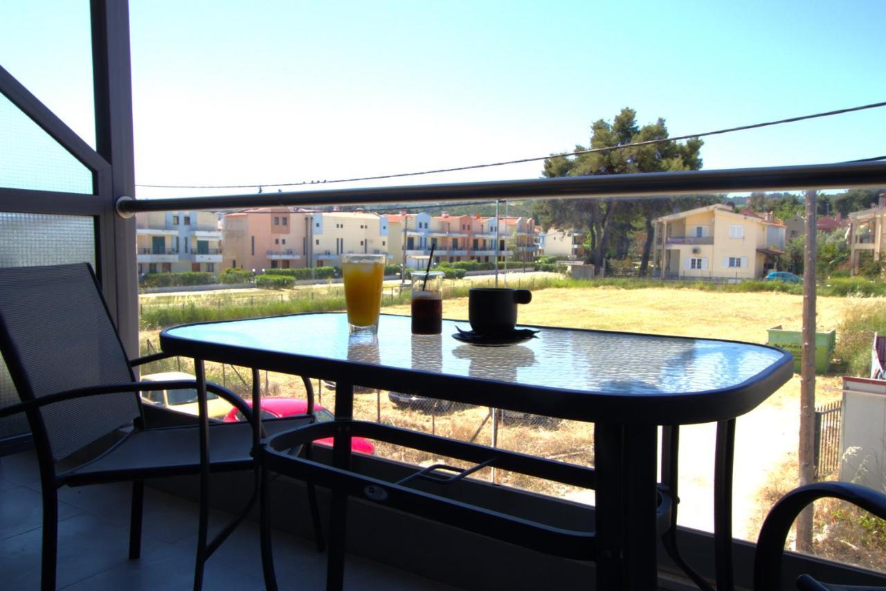 Tridente Mare Apart Hotel Pefkochori Exterior foto